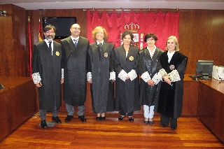 Dos nuevos magistrados suplentes y otros dos jueces sustitutos han tomado hoy posesión de sus cargos